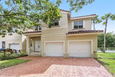 3923 SW 169th Terrace, Miramar, FL 33027 - Photo 2