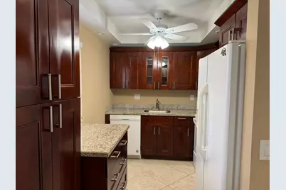 119 Burgundy C, Delray Beach, FL 33484 - Photo 2