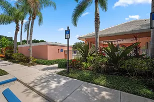 8488 Beaconhill Rd, Palm Beach Gardens, FL 33410 - Photo 38