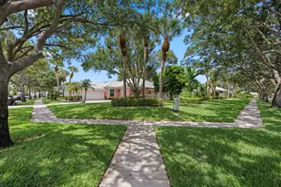8488 Beaconhill Rd, Palm Beach Gardens, FL 33410 - Photo 4