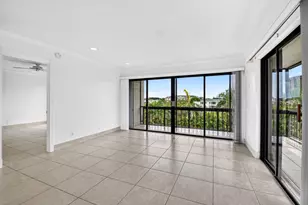 3050 Presidential Way, West Palm Beach, FL 33401 - Photo 2
