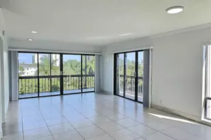 3050 Presidential Way, West Palm Beach, FL 33401 - Photo 2