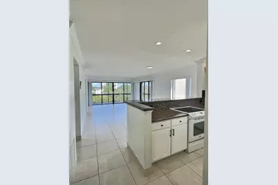 3050 Presidential Way #407, West Palm Beach, FL 33401 - Photo 10