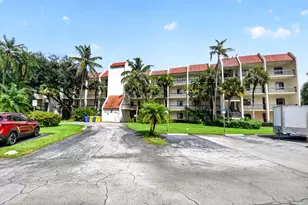 3050 Presidential Way, West Palm Beach, FL 33401 - Photo 40