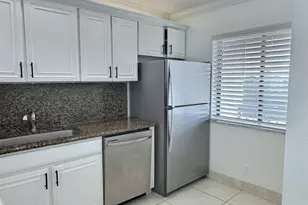 3050 Presidential Way, West Palm Beach, FL 33401 - Photo 8
