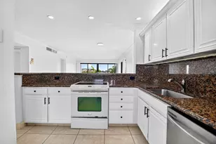 3050 Presidential Way, West Palm Beach, FL 33401 - Photo 22