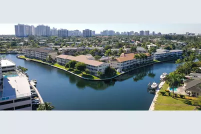 450 Paradise Isle Boulevard, Hallandale Beach, FL 33009 - Photo 28
