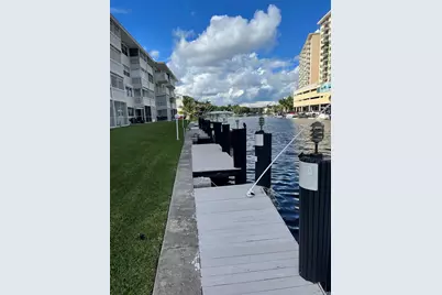 450 Paradise Isle Boulevard, Hallandale Beach, FL 33009 - Photo 14