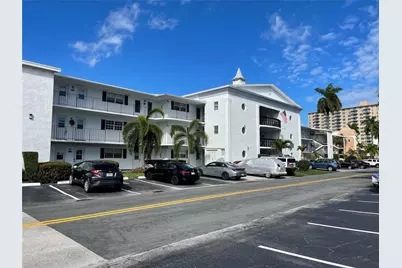 450 Paradise Isle Boulevard, Hallandale Beach, FL 33009 - Photo 10