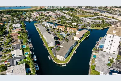 450 Paradise Isle Boulevard, Hallandale Beach, FL 33009 - Photo 20