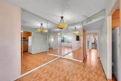 9101 Sunrise Lakes Boulevard #206, Sunrise, FL 33322 - Photo 8