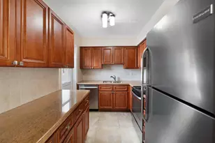 510 Prosperity Farms Rd Rd, North Palm Beach, FL 33408 - Photo 2