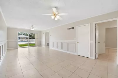 510 Prosperity Farms Rd. Road #4b, North Palm Beach, FL 33408 - Photo 4