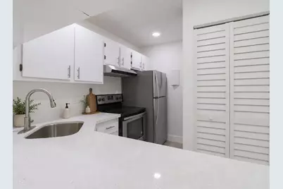 614 Sea Pine Way #H2, Greenacres, FL 33415 - Photo 4