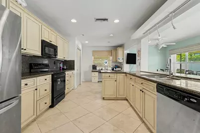3201 Liberty Street, Hollywood, FL 33021 - Photo 2