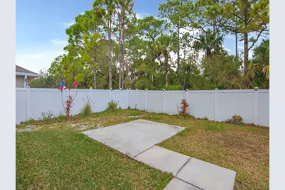 8308 Amalfi Circle, Fort Pierce, FL 34951 - Photo 32