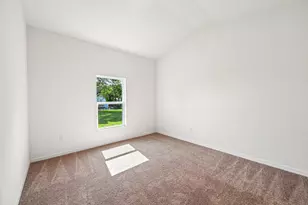 5200 Hickory Dr, Fort Pierce, FL 34982 - Photo 10