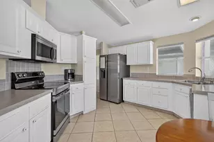 8004 Long Dr, Port Saint Lucie, FL 34952 - Photo 14