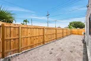 424 Putnam Rd, West Palm Beach, FL 33405 - Photo 38