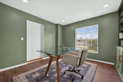 516 SE Crosspoint Drive, Port Saint Lucie, FL 34983 - Photo 2