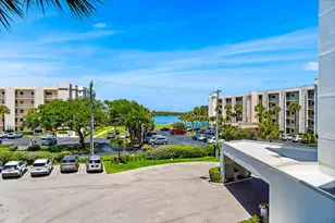 19800 Sandpointe Bay Dr, Tequesta, FL 33469 - Photo 32