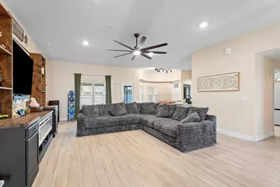 5846 NW Dooley Circle, Port Saint Lucie, FL 34986 - Photo 10