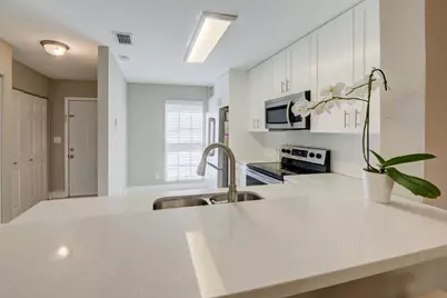 2900 Dorchester Lane #2900, Cooper City, FL 33026 - Photo 16