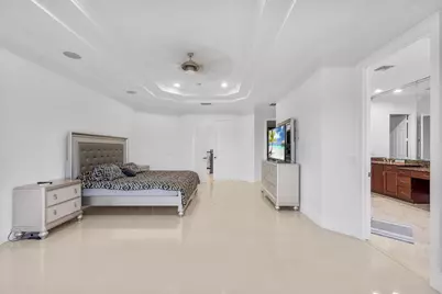 10504 Vignon Court, Wellington, FL 33449 - Photo 32