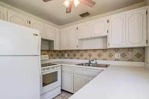 2800 Indian River Blvd, Vero Beach, FL 32960 - Photo 6
