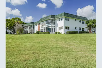 2800 Indian River Boulevard, Vero Beach, FL 32960 - Photo 2