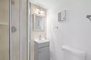 2200 NE 33rd Ave, Fort Lauderdale, FL 33305 - Photo 8