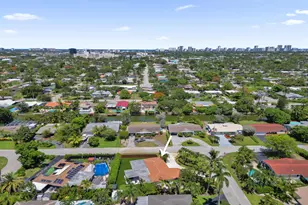 1361 NE 46th St, Oakland Park, FL 33334 - Photo 50