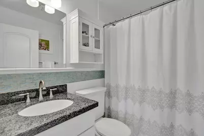 1361 NE 46th Street, Oakland Park, FL 33334 - Photo 46