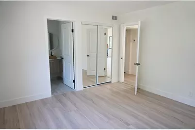 310 SW 1st Avenue, Boynton Beach, FL 33435 - Photo 18