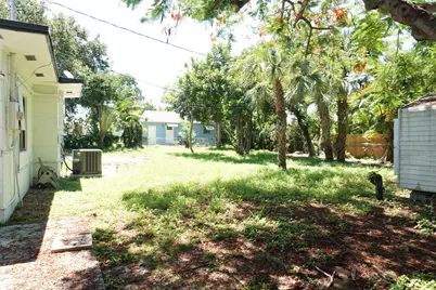 310 SW 1st Avenue, Boynton Beach, FL 33435 - Photo 24