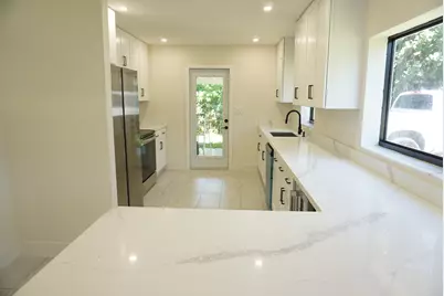 310 SW 1st Avenue, Boynton Beach, FL 33435 - Photo 14