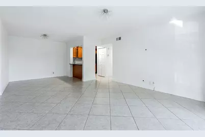 617 Sea Pine Way #D2, Greenacres, FL 33415 - Photo 4