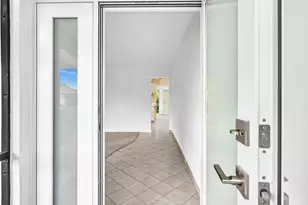 5715 NW 86th Ave, Tamarac, FL 33321 - Photo 4