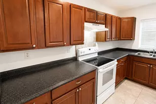 5728 5728 Blueberry Ct Unit #38 Circle, Lauderhill, FL 33313 - Photo 10
