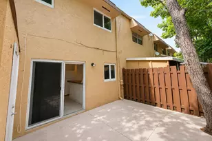 5728 5728 Blueberry Ct Unit #38 Circle, Lauderhill, FL 33313 - Photo 32