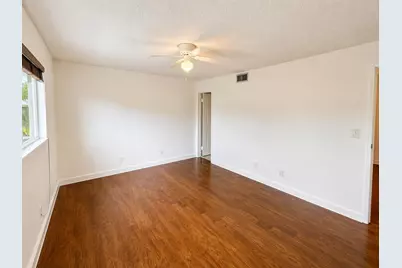 5728 5728 Blueberry Ct, Unit #38 Circle, Lauderhill, FL 33313 - Photo 18