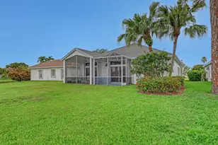101 Meadowlands Dr, Royal Palm Beach, FL 33411 - Photo 36