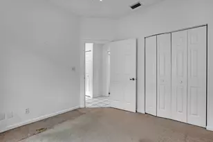 101 Meadowlands Dr, Royal Palm Beach, FL 33411 - Photo 28