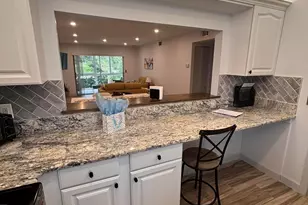 2950 SE Ocean Blvd, Stuart, FL 34996 - Photo 4