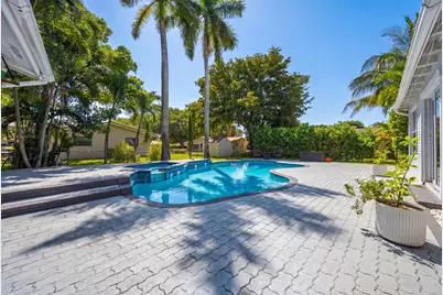 2651 NW 107th Avenue, Coral Springs, FL 33065 - Photo 14