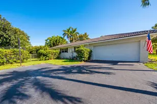 2651 NW 107th Ave, Coral Springs, FL 33065 - Photo 10