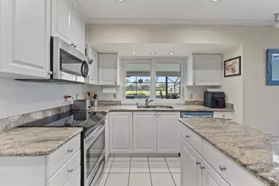 3374 SE Fairway E, Stuart, FL 34997 - Photo 4
