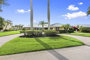 3374 SE Fairway E, Stuart, FL 34997 - Photo 6