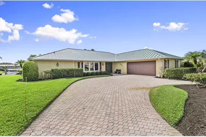 3374 SE Fairway E, Stuart, FL 34997 - Photo 2