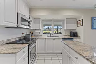 3374 SE Fairway E, Stuart, FL 34997 - Photo 4